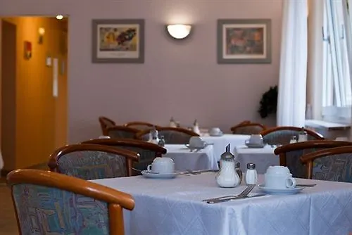 Bornheimer Hof 3*